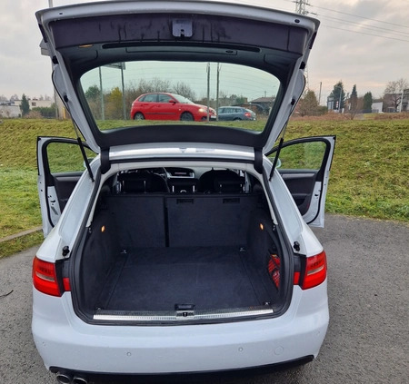 Audi A4 cena 44900 przebieg: 199000, rok produkcji 2013 z Żory małe 191